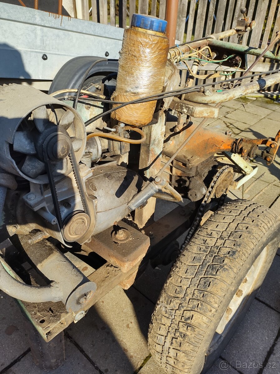 Prodám zahrání malotraktor. - 4