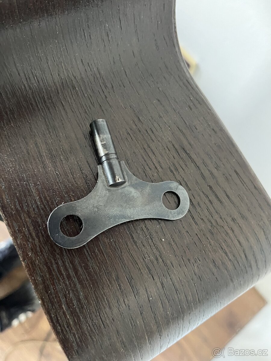 Staré stolní hodiny - 4