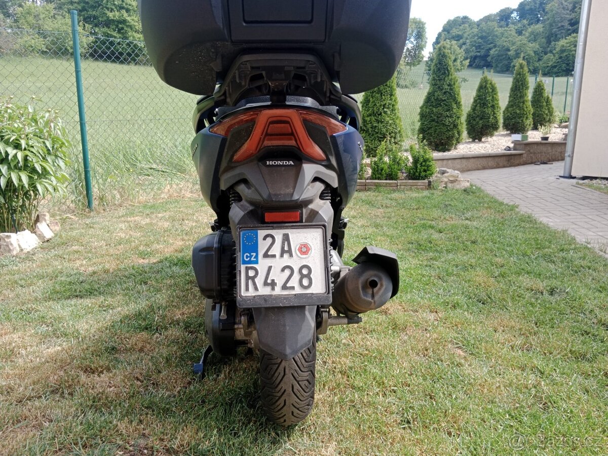 Honda Forza 125 - 4