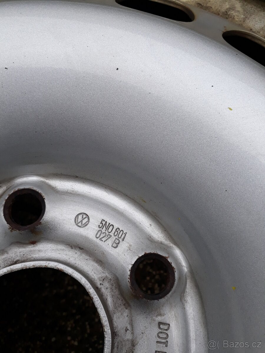 ZIMNÍ SADA +PLECH VW TIGUAN -- 215/65/16" - 4