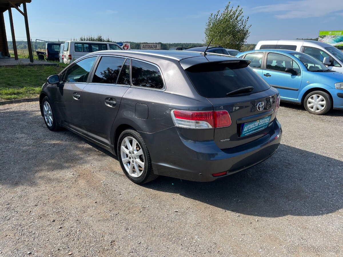 Toyota Avensis 2.0 D 4-D - 4