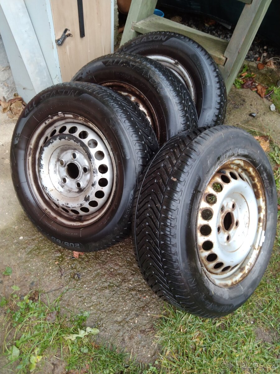 Celoroční kola na VW Transporter T5 - 4