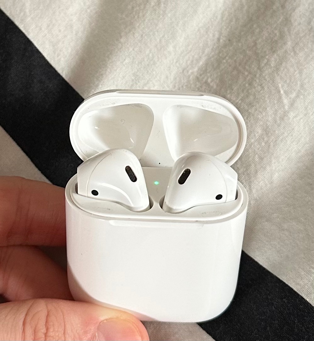 Airpods 2. generace - 4