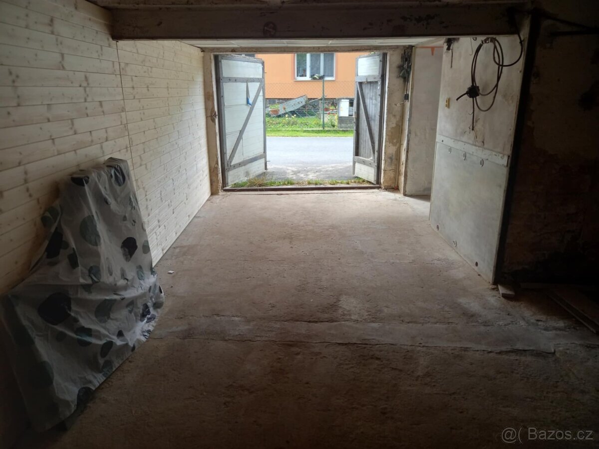 Patrová garáž+pozemek - 4