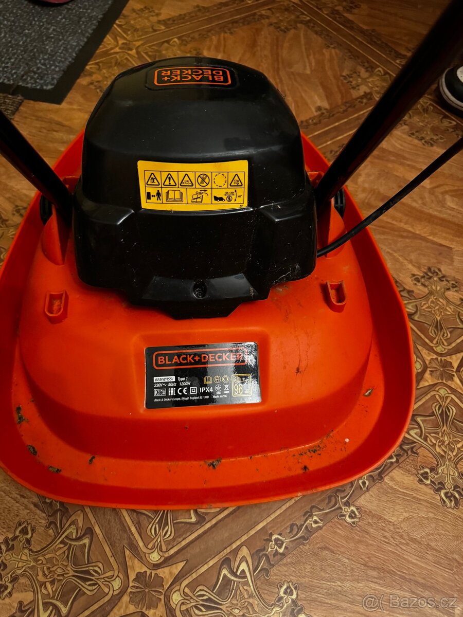 Black & Decker Strunovka - 4