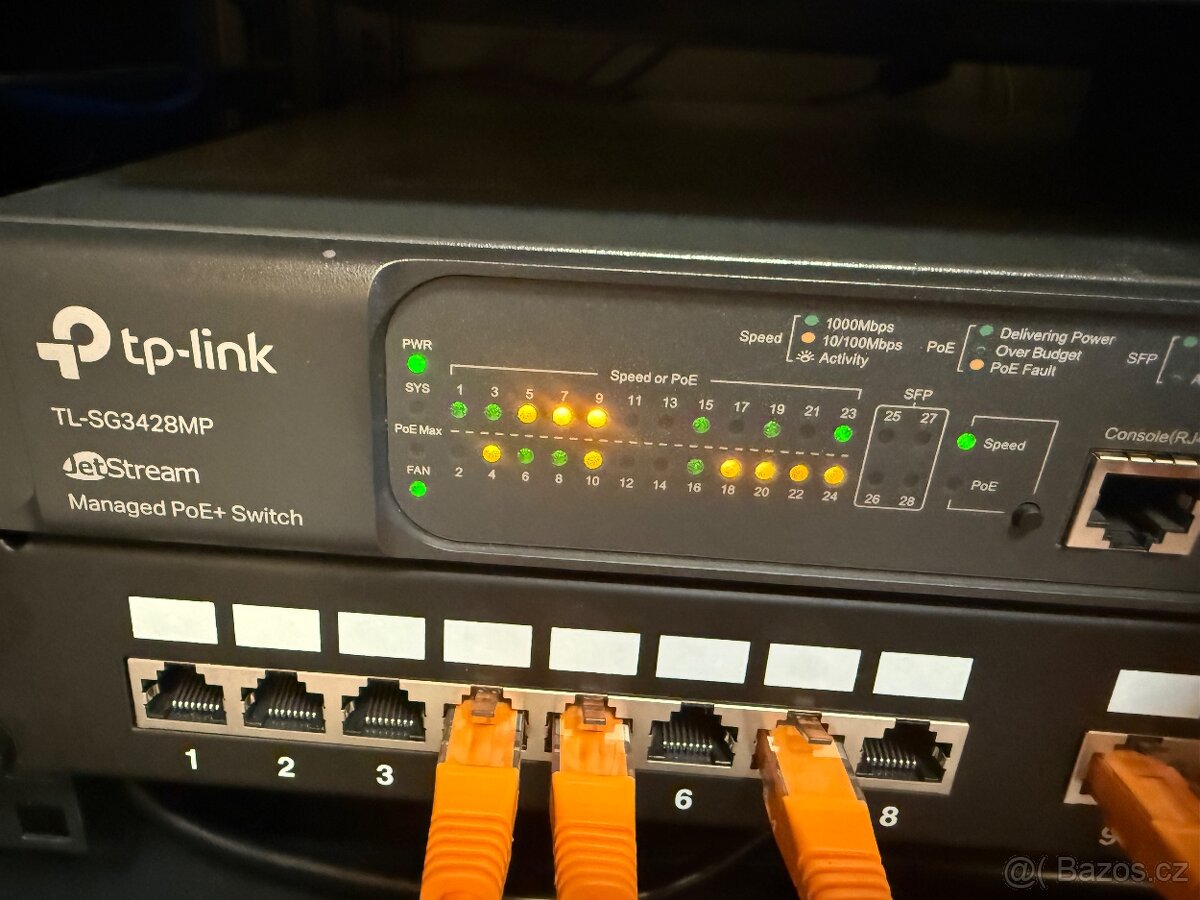 TP-Link Omada síť – router, PoE switch, controller + 4× AP ( - 4