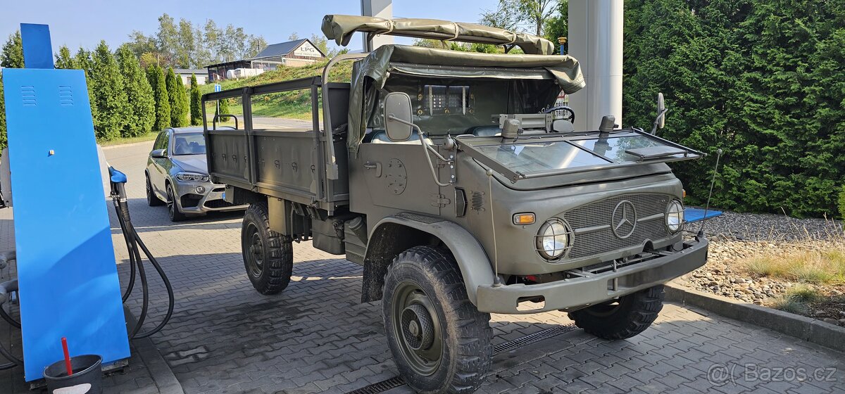 Mercedes Unimog 404 cabrio
