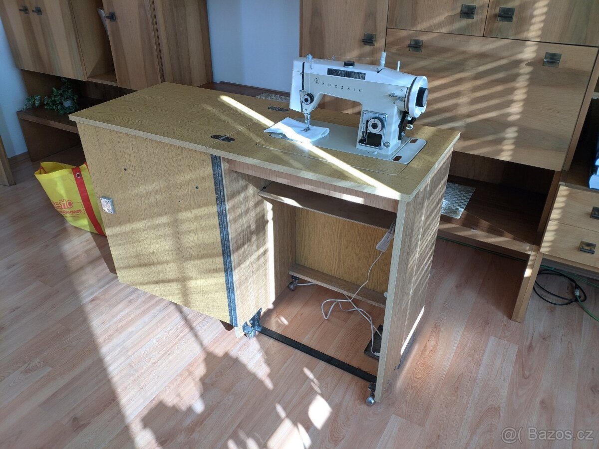 Šicí stroj Lucznik - 4