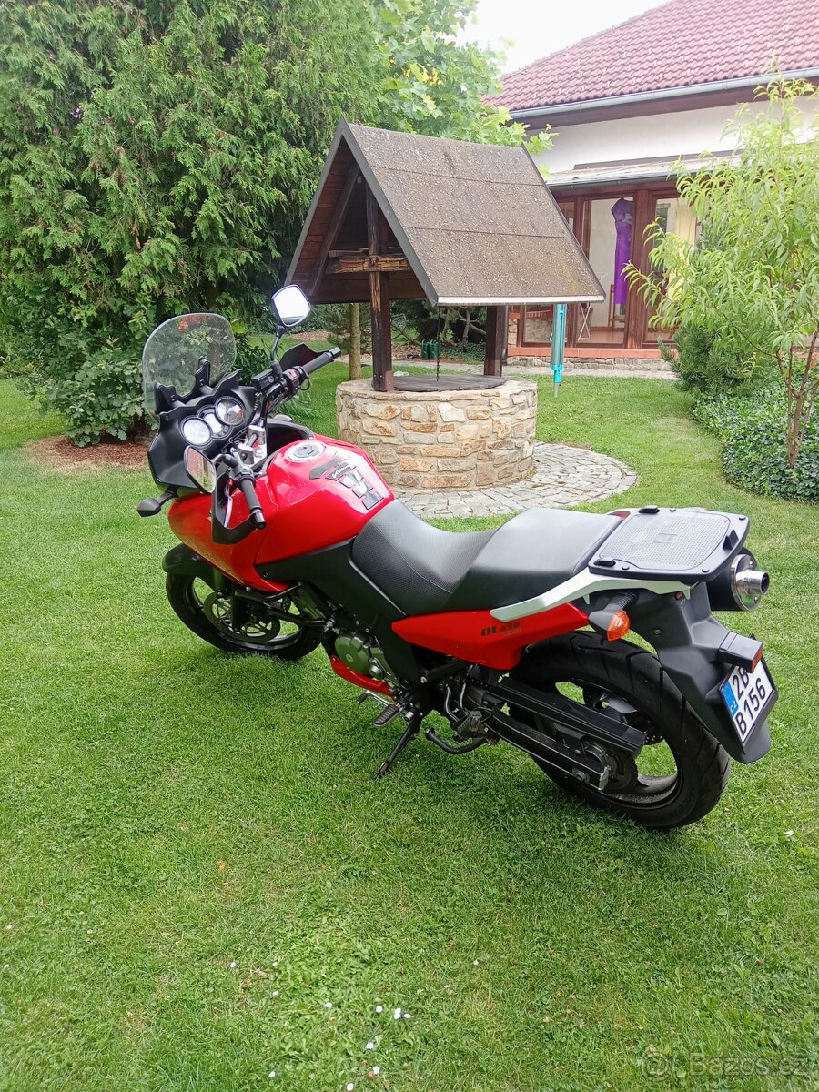 Suzuki VStrom DL 650 - 4