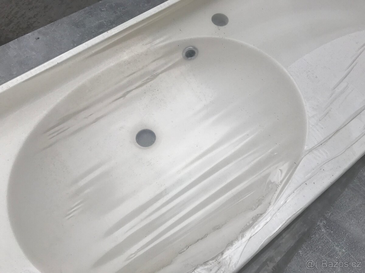 Nove umyvadlo s deskou - 4