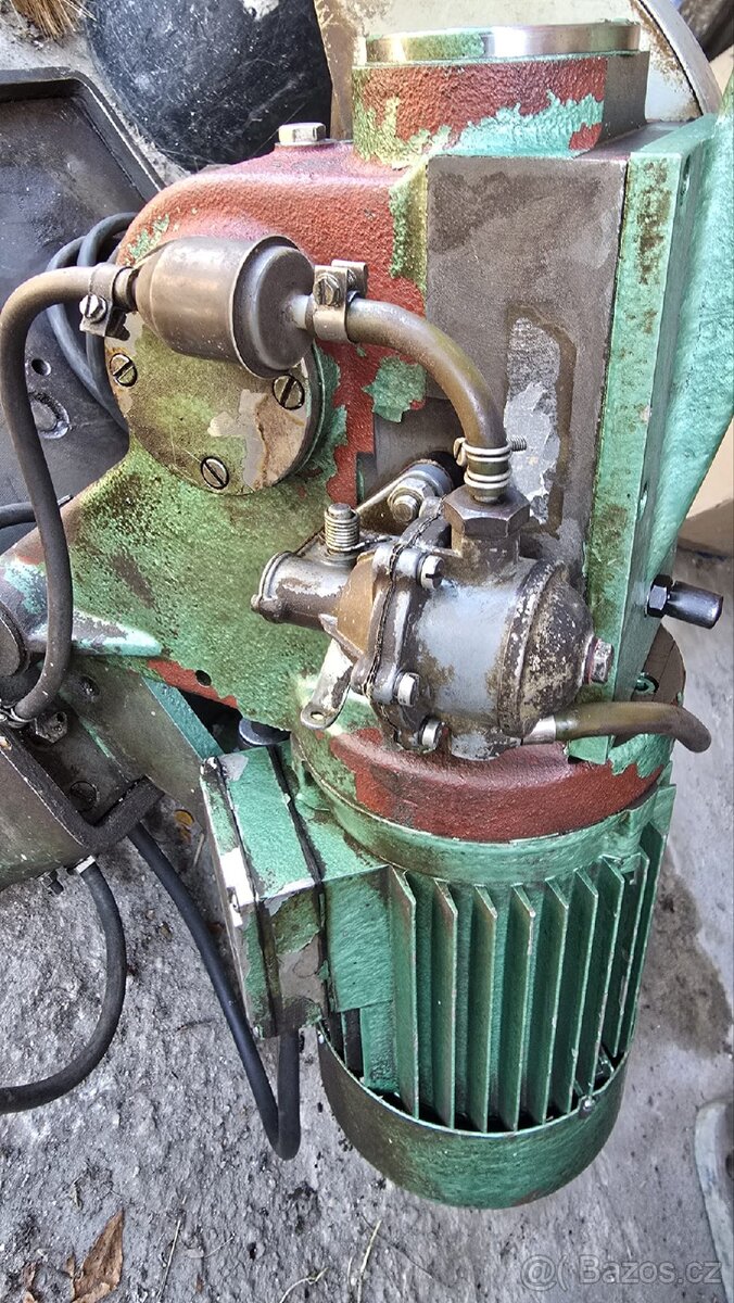 PKM 60 strojní pila - 4