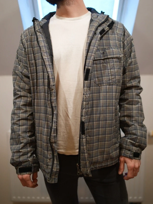 Šedá zimní bunda - 4