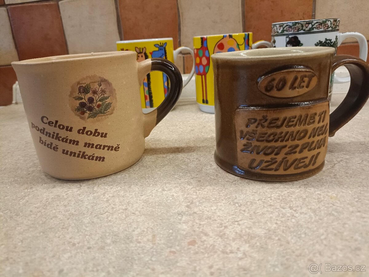 Starý smaltovaný hrnec - 4