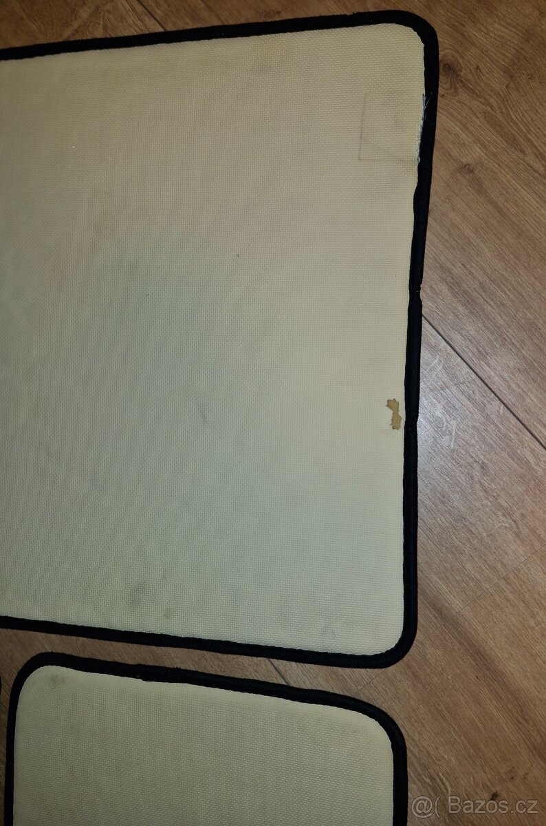 Dedra sada koupelnovýcj předložek - 4