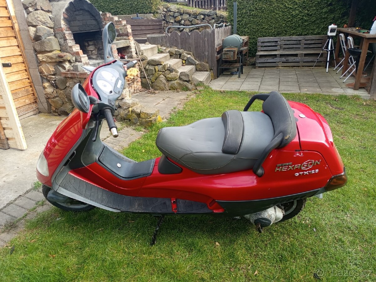 Piaggio hexagon 125 - 4