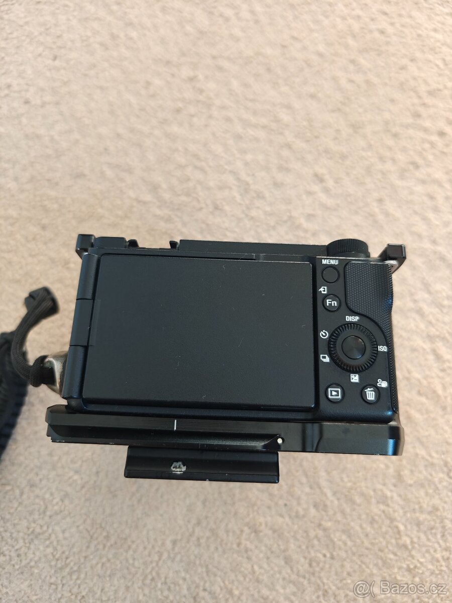 Sony Alpha ZV-E10 II + objektivy - 4