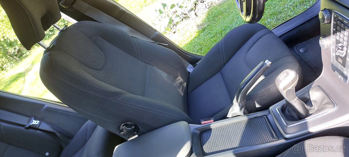 Díly Volvo V40 - 4