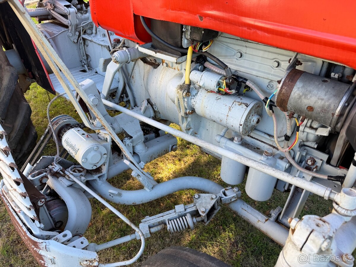 zetor 3011 s boční lištou - 4