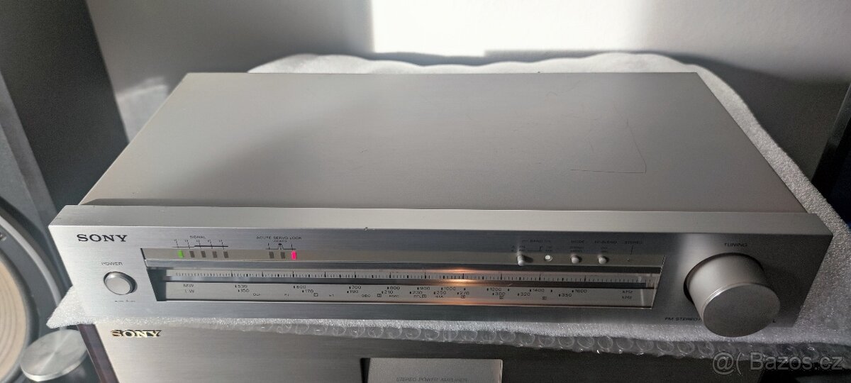 SONY ST A 30L - 4