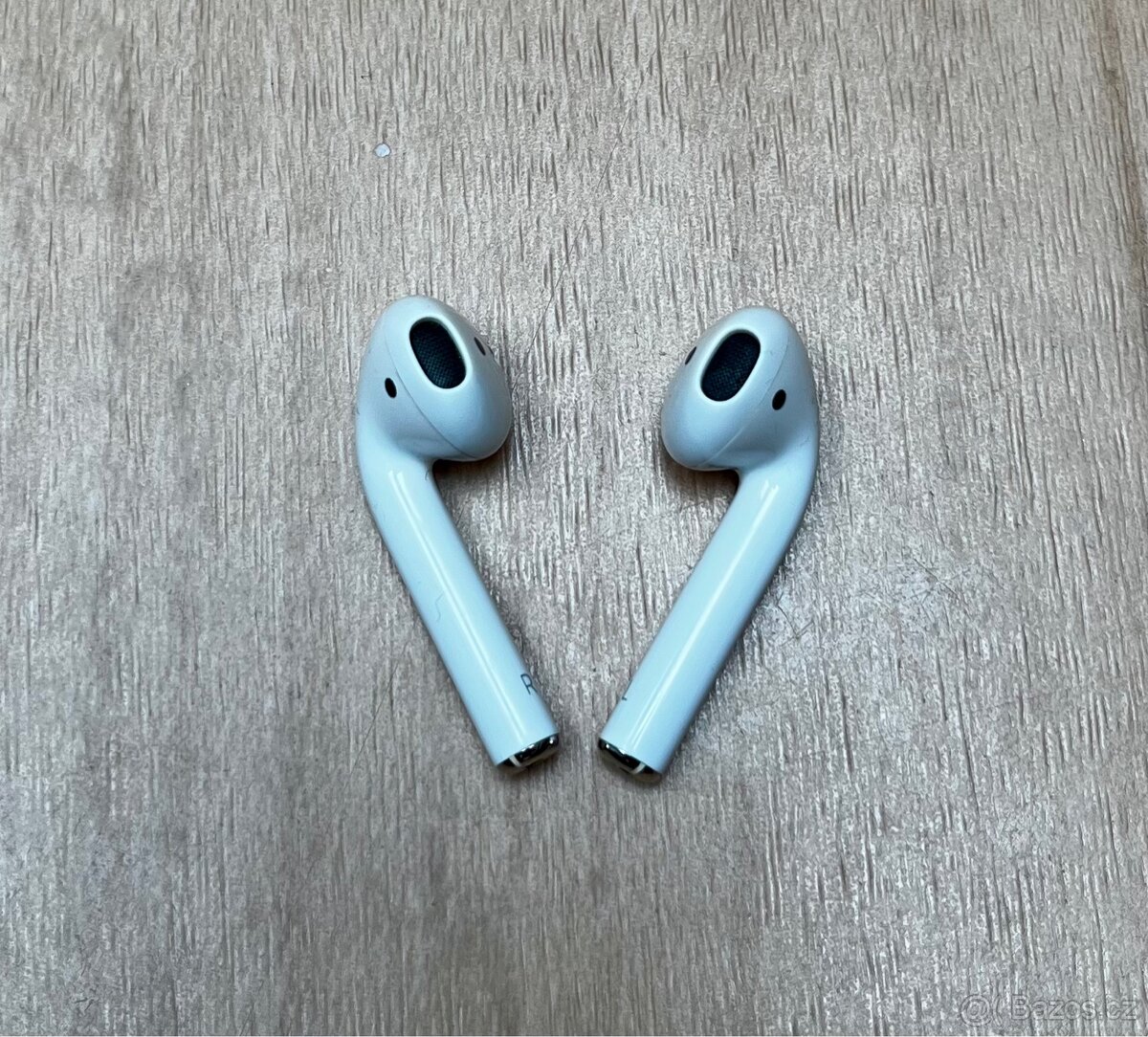 Apple Airpods 1. generace - 4