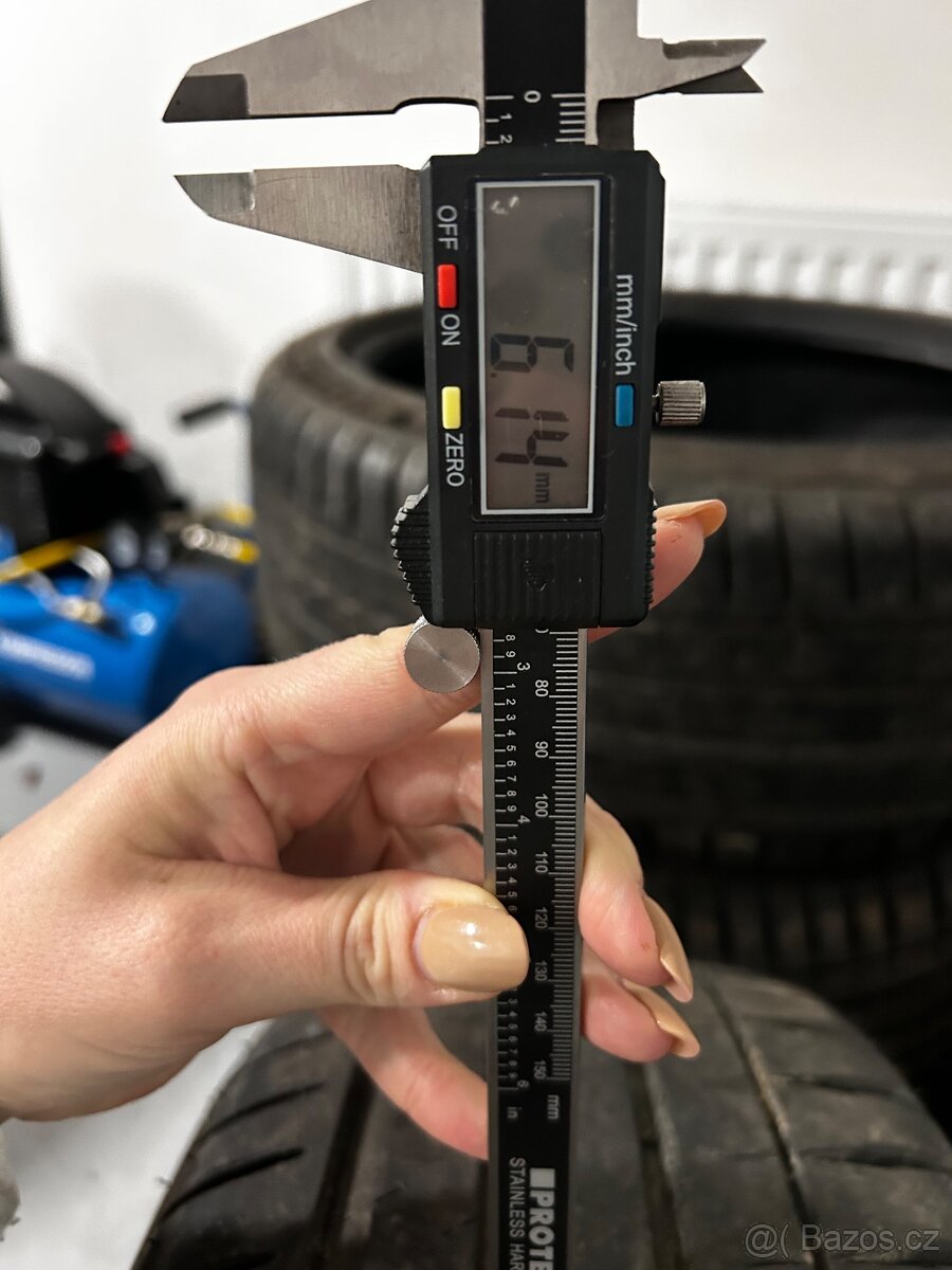 225/40ZR18 92Y 7.5Jx18/ET55 / D/C1 Letní pneu MICHELIN - 4