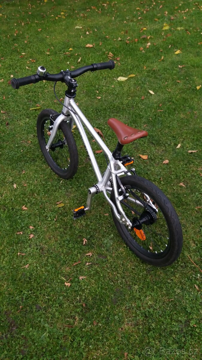 Velice Lehké Dětské kolo EARLY RIDER BELTER 16" můžu POSLAT - 4
