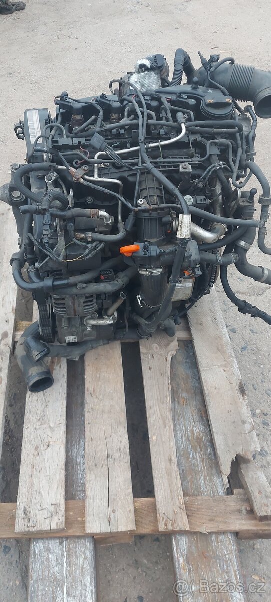 Prodam motor s oznacenim CAY 1.6 tdi - 4