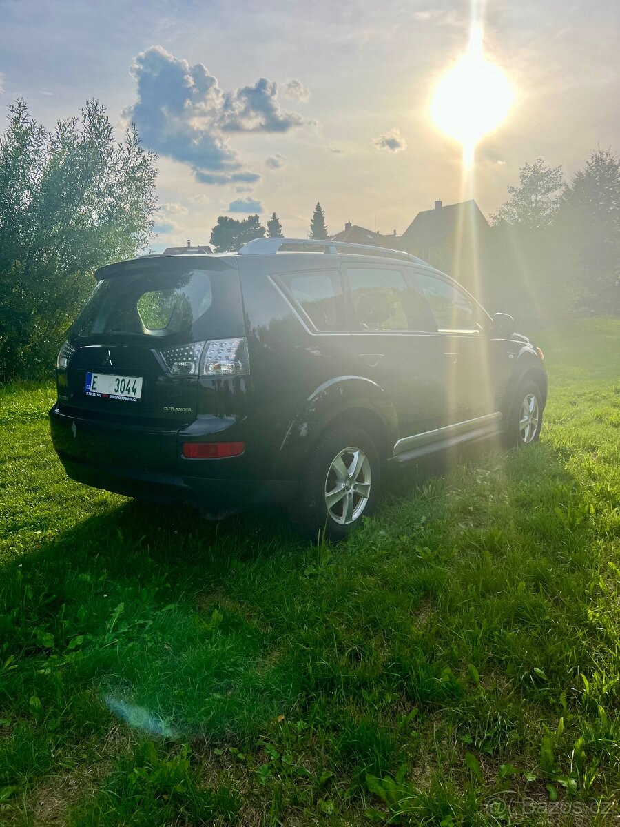 Mitsubishi Outlander 2.4 benzín - 4