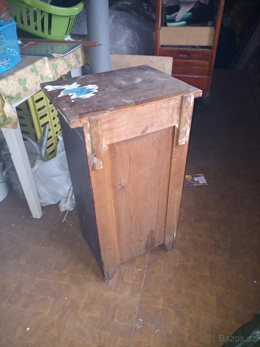 Stará skříňka - 4