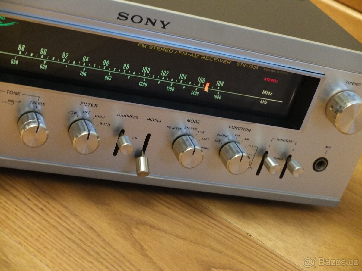 SONY STR-7055 FM/AM stereo přijímač (1972-76) - 4
