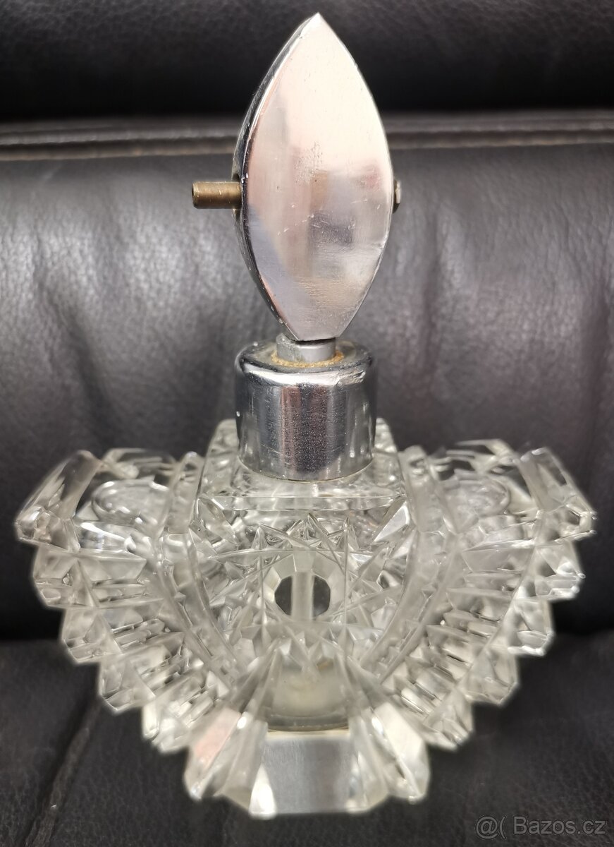 Bohemian Czech Art Deco Glass broušený flakon na parfém - 4