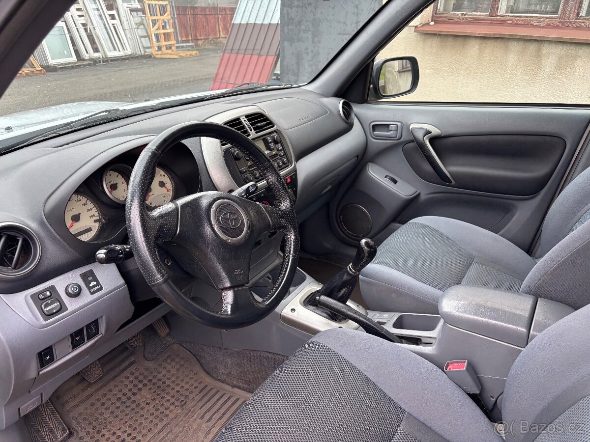 Toyota RAV4 4x4 2.0D 85KW - 4