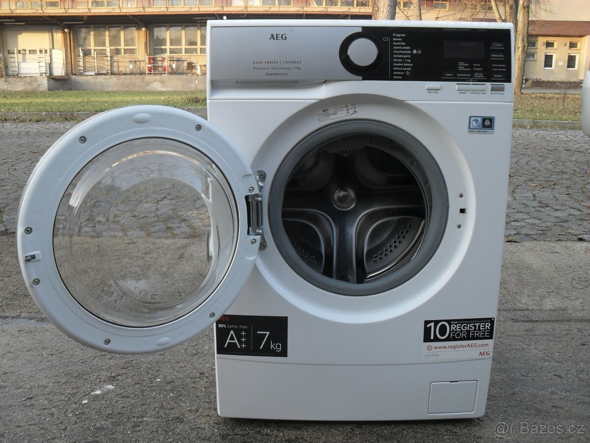 SLIM/ÚZKÁ PRAČKA-45CM AEG S PŘEDNÍM PLNĚNÍM 7KG,STÁŘÍ ROK - 4