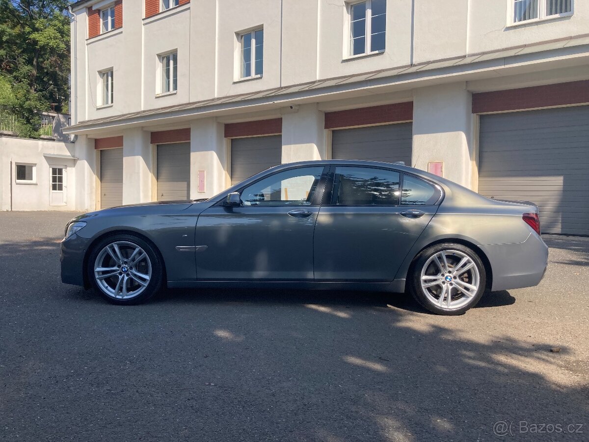 BMW Řada 7 F01 750i V8 330kW X-Drive M-paket - 4