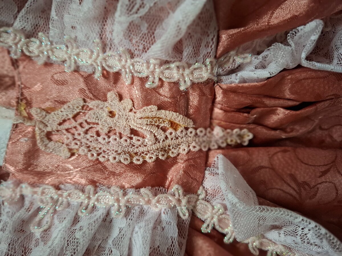 Zámecké šaty pro panenky - 4