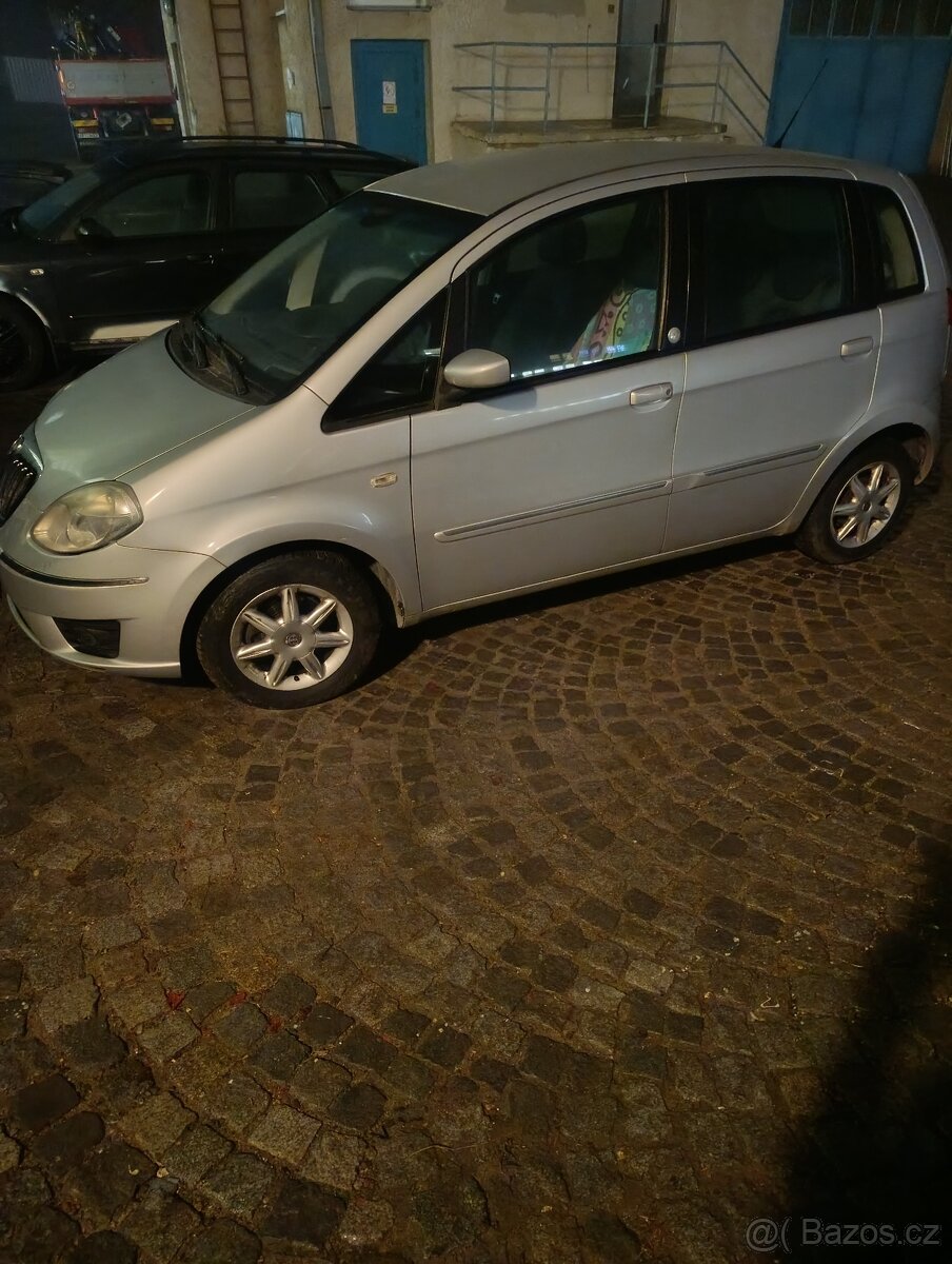 Lancia musa 1.4 benzin-lpg - 4