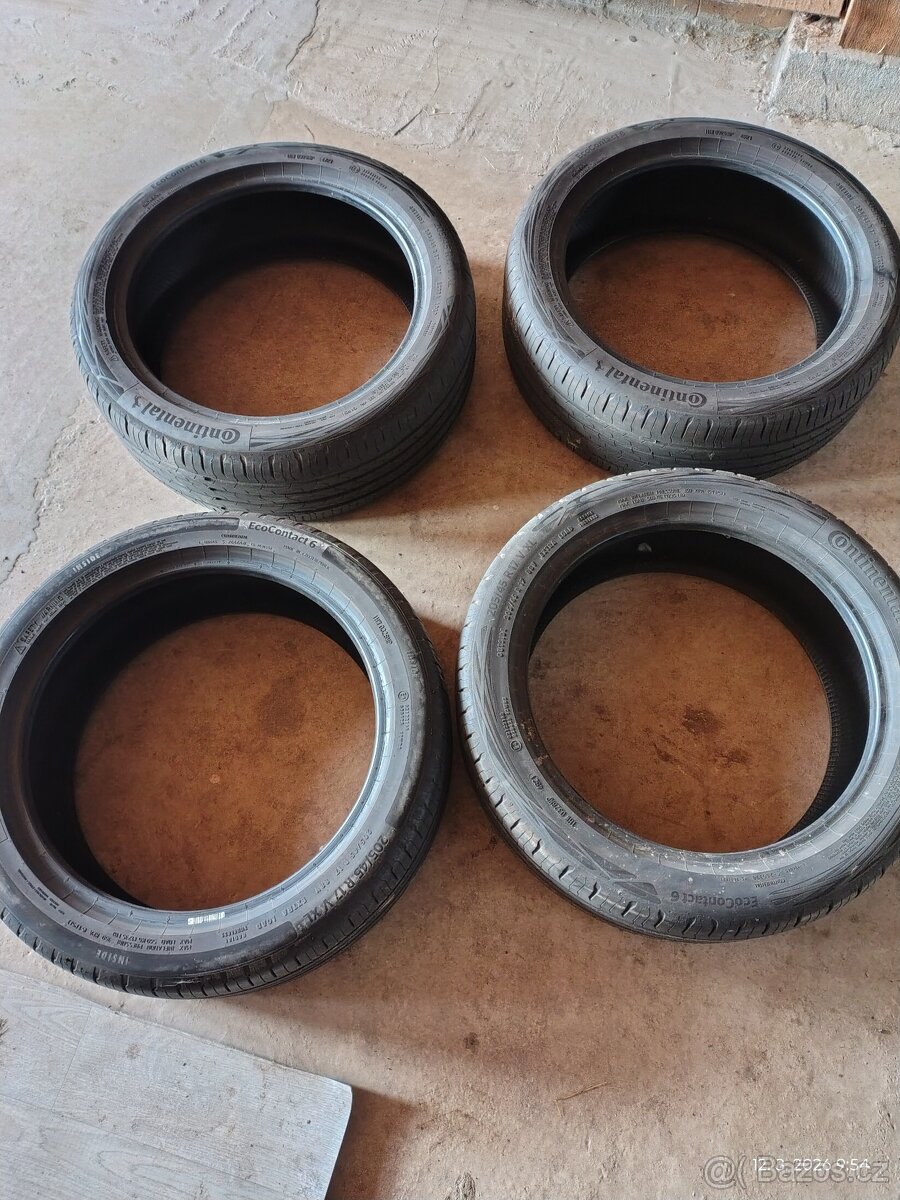 Continental 205/45 R17 V XL - 4