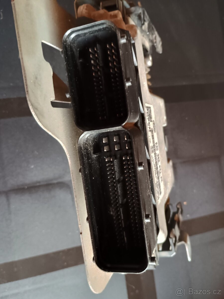 Řídící jednotka 03G906021KC - 4