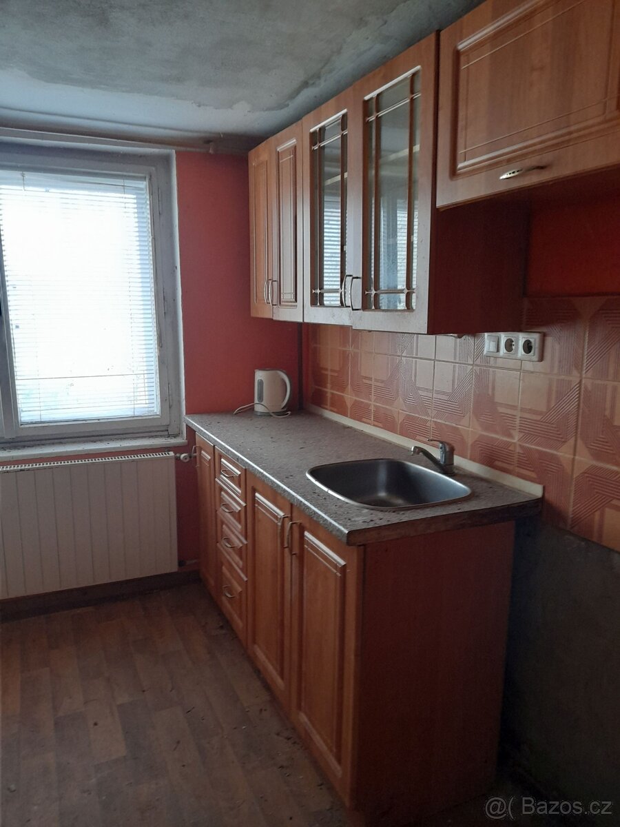 Prodej RD v obci Oplocany - 4