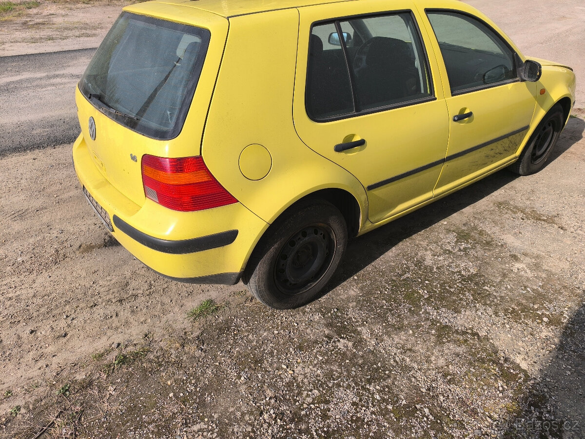 Vw golf IV 1.6i 74kw veškeré nd do 28.4 - 4