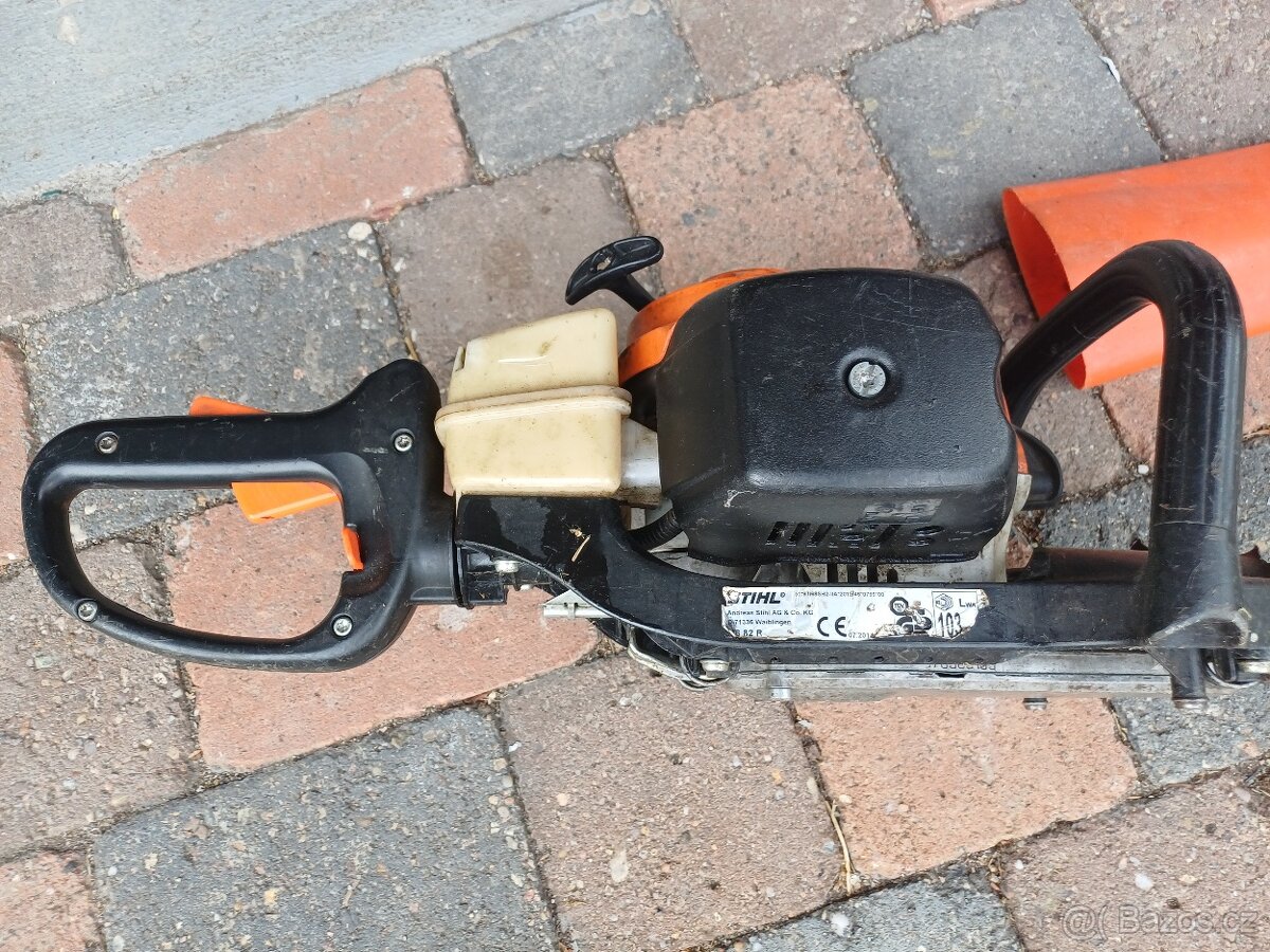 Plotostrih stihl HS 82 R - 4