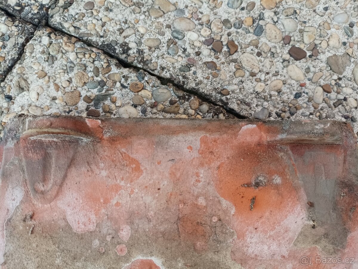 Sháním střešní tašky srdcovky - 4