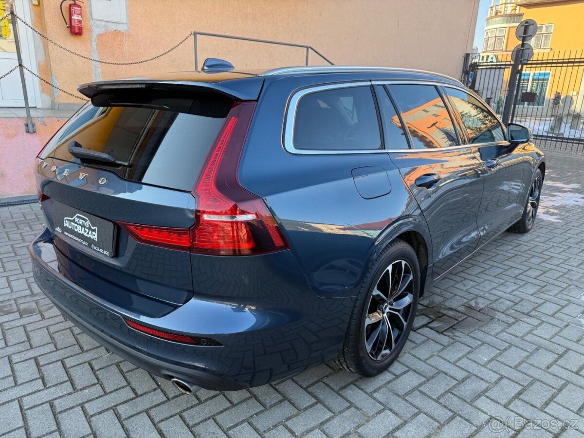 Volvo V60 Kombi - D4 - Automat - TOP výbava a interiér - 4