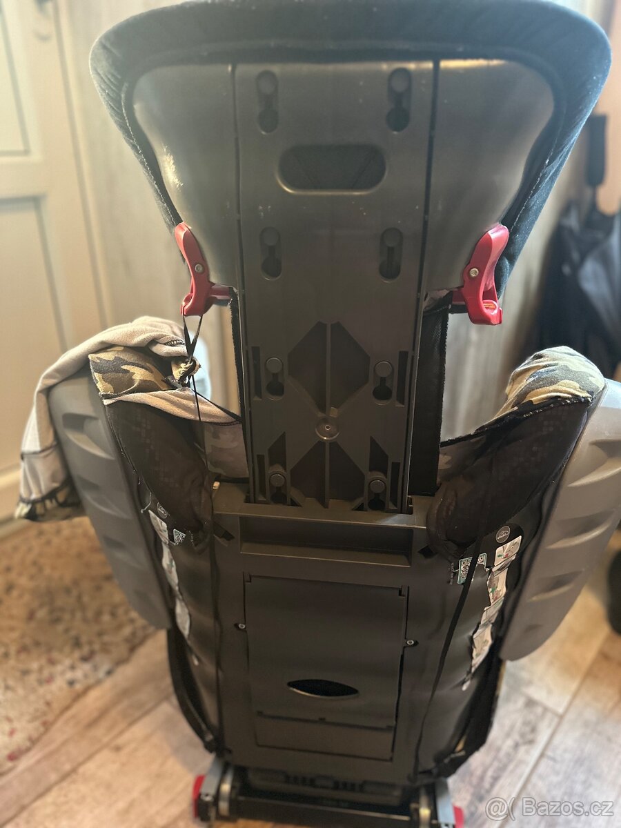 Prodám autosedačku Britax RÖmer KIDFIX 15-36kg - 4