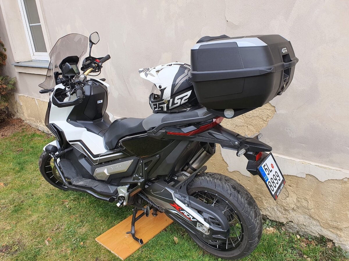 Honda X-ADV 750 - 4