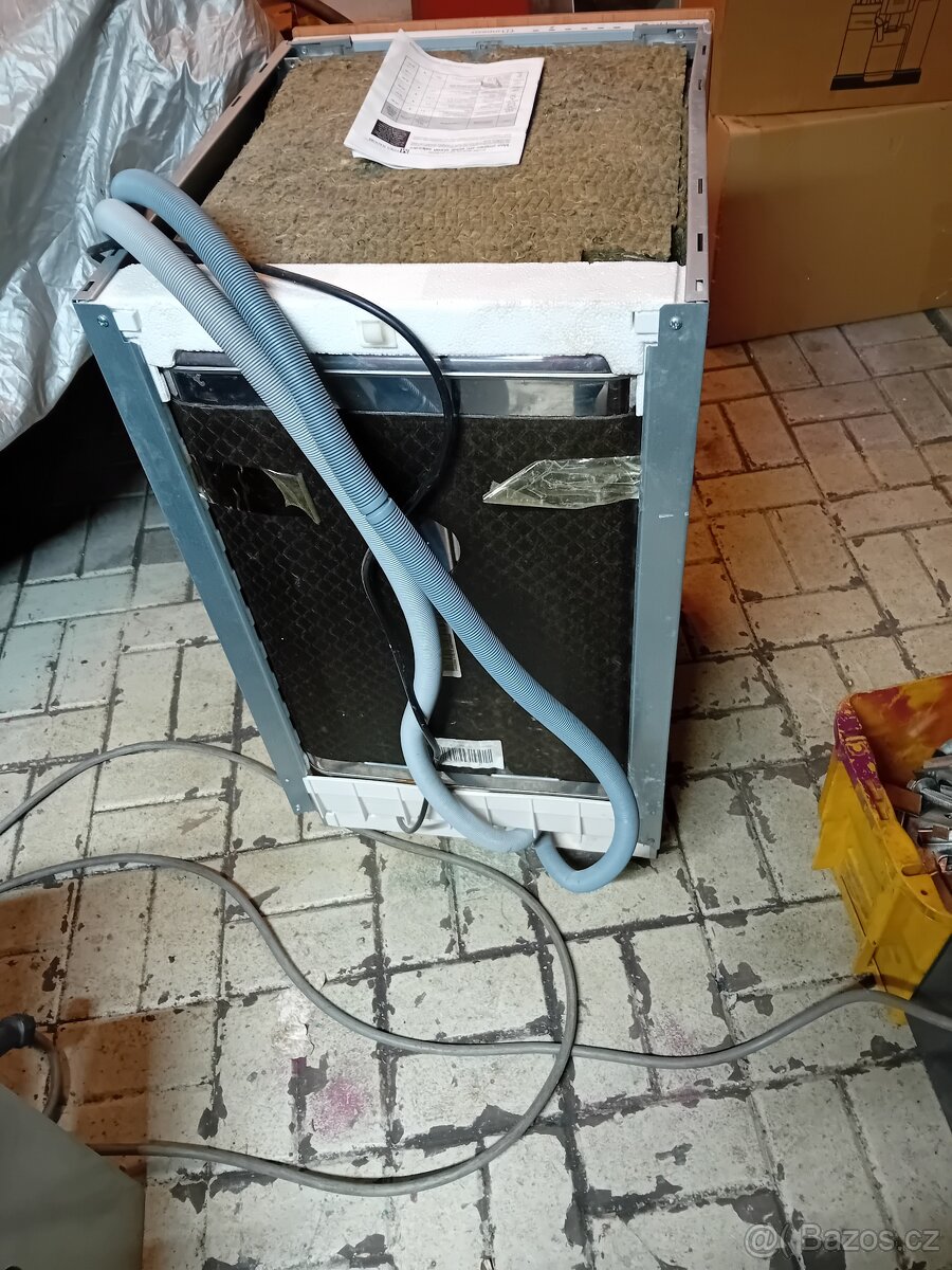 Prodám myčku 45 - 4