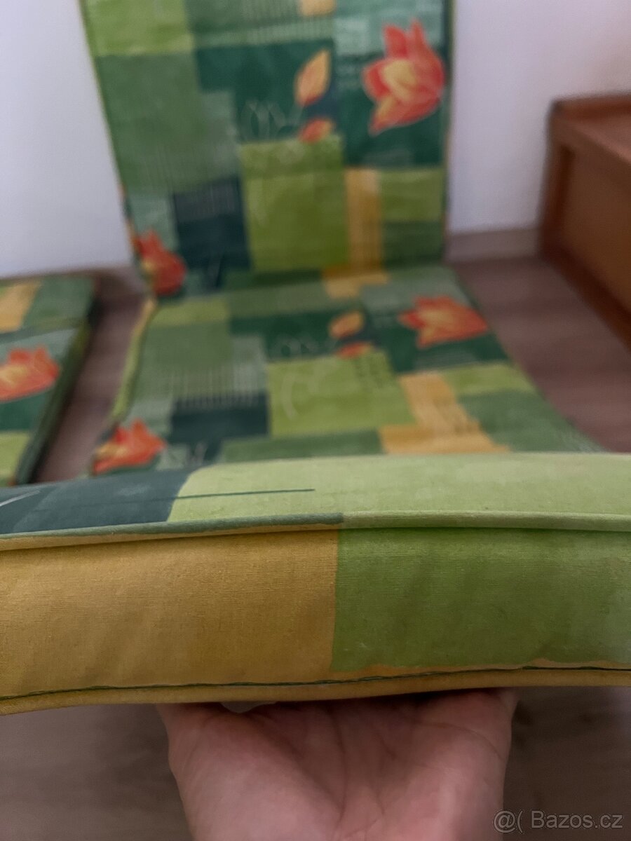 POLSTRY NA ZAHRADNÍ LEHÁTKA - 4