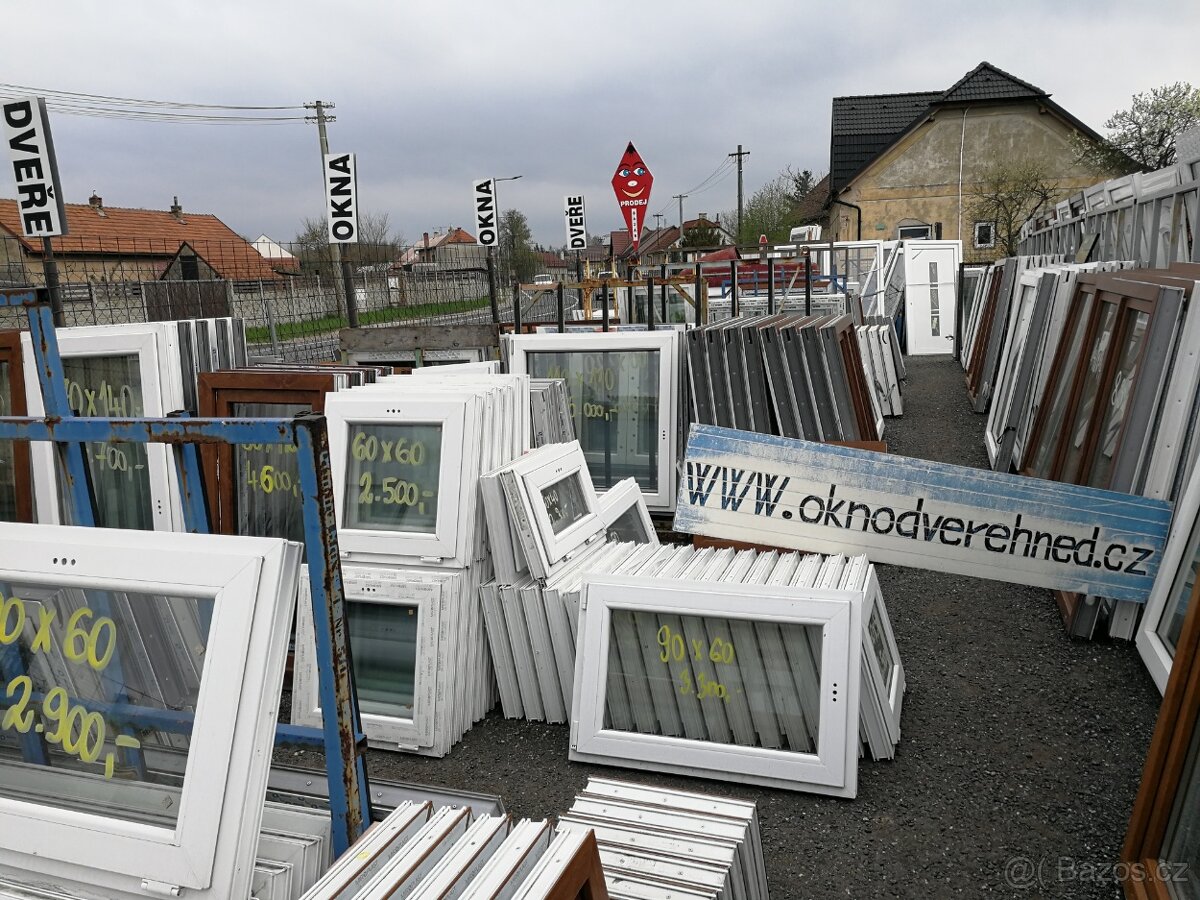 okno plastové šedé - 4