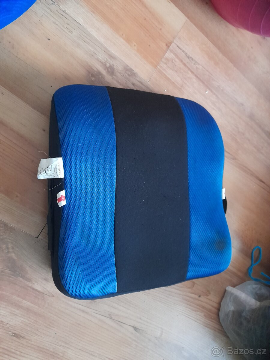 podsedáky do auta - 4