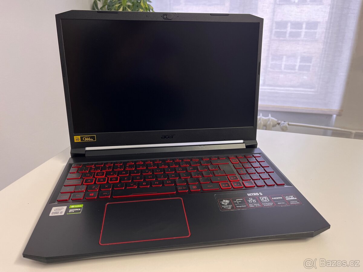 Herní notebook Acer Nitro 5 - i5 10gen, GTX1650 - 4